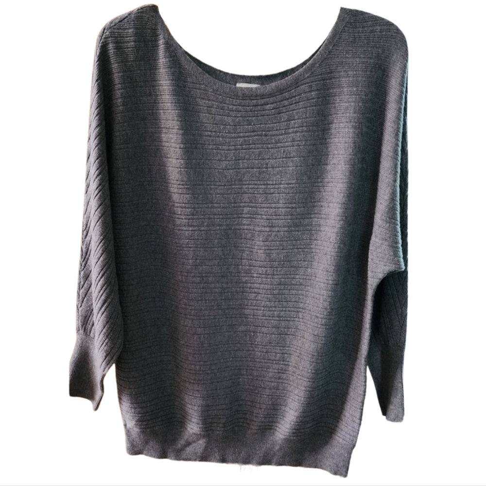 Chico's Cashmere and Rayon Gray Ribbed‎ Knit Sweater Women's Medium.